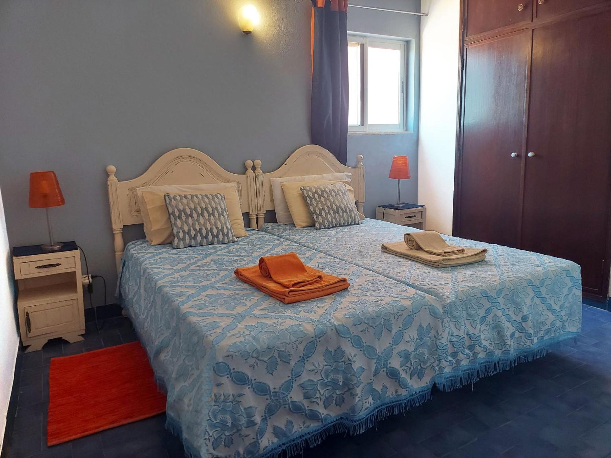 Vivenda Os Silvas Hotel Odiaxere Bilik gambar